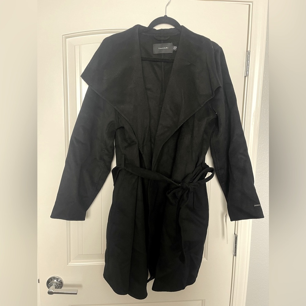 NEW!! Tahari Black Coat